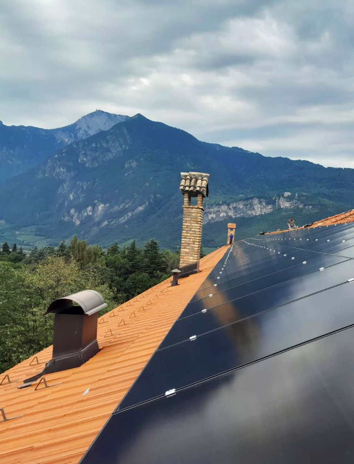 Sviluppo del progetto per l’autoproduzione e condivisione di energia pulita